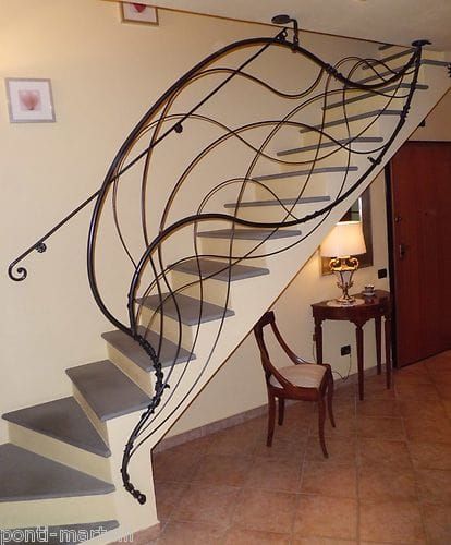 Ringhiera artistica in ferro battuto